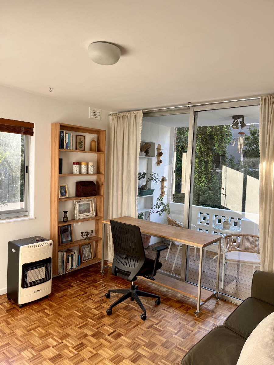 To Let 2 Bedroom Property for Rent in Oranjezicht Western Cape